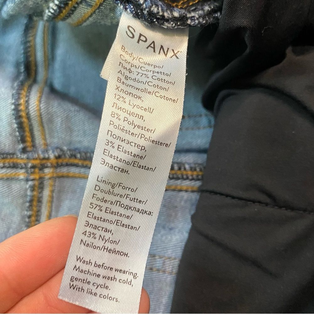SPANX Medium Wash Distressed Ankle Skinny Jeans in Size Medium - Picture 15 of 16